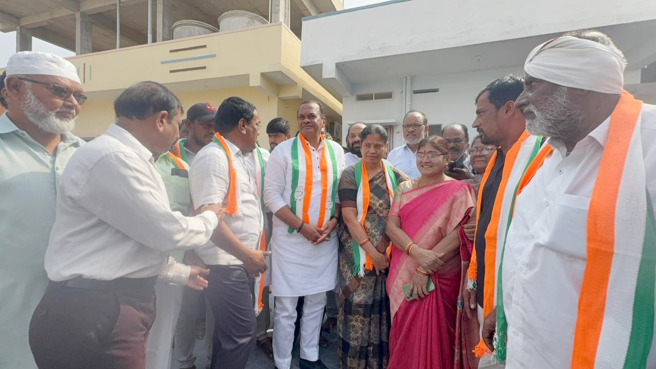 Municipalities Noticed Speedy Development Below Congress: Komatireddy