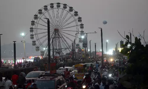 Cultural Shows Light Up Beach on Day-2 of Visakha Utsav