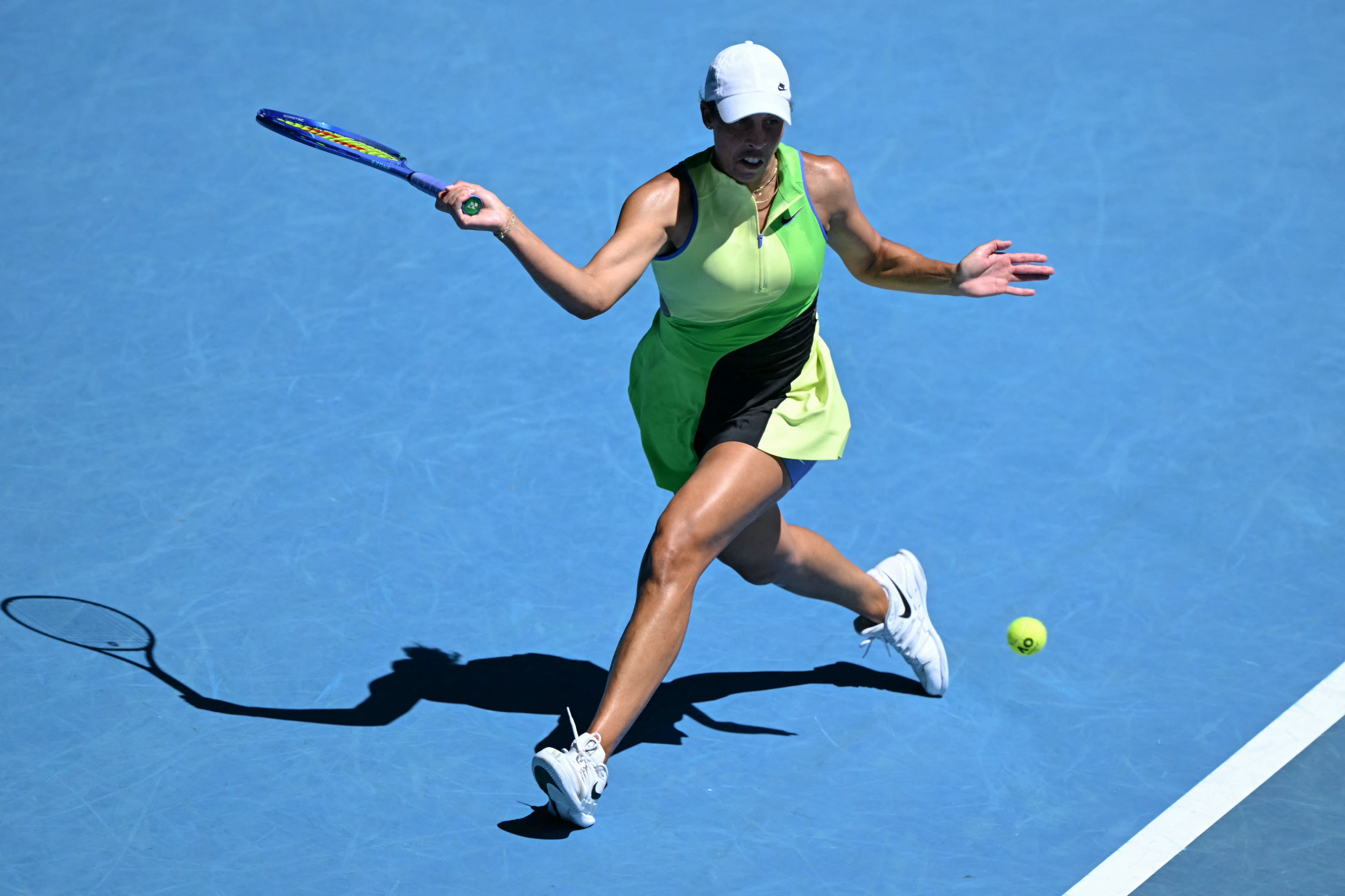 Swiatek, Anisimova Advance to Australian Open Quarters