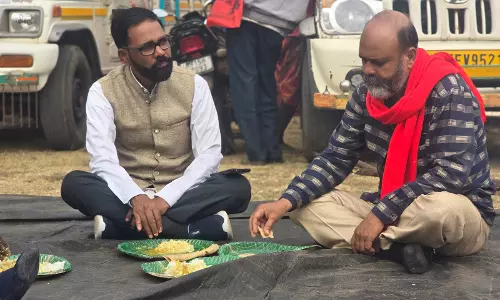 CPI(M)-AIKS Nashik March Marks Republic Day on Mumbai Highway