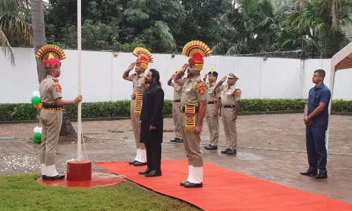 Indian Consul Unfurls Tricolour In Jaffna