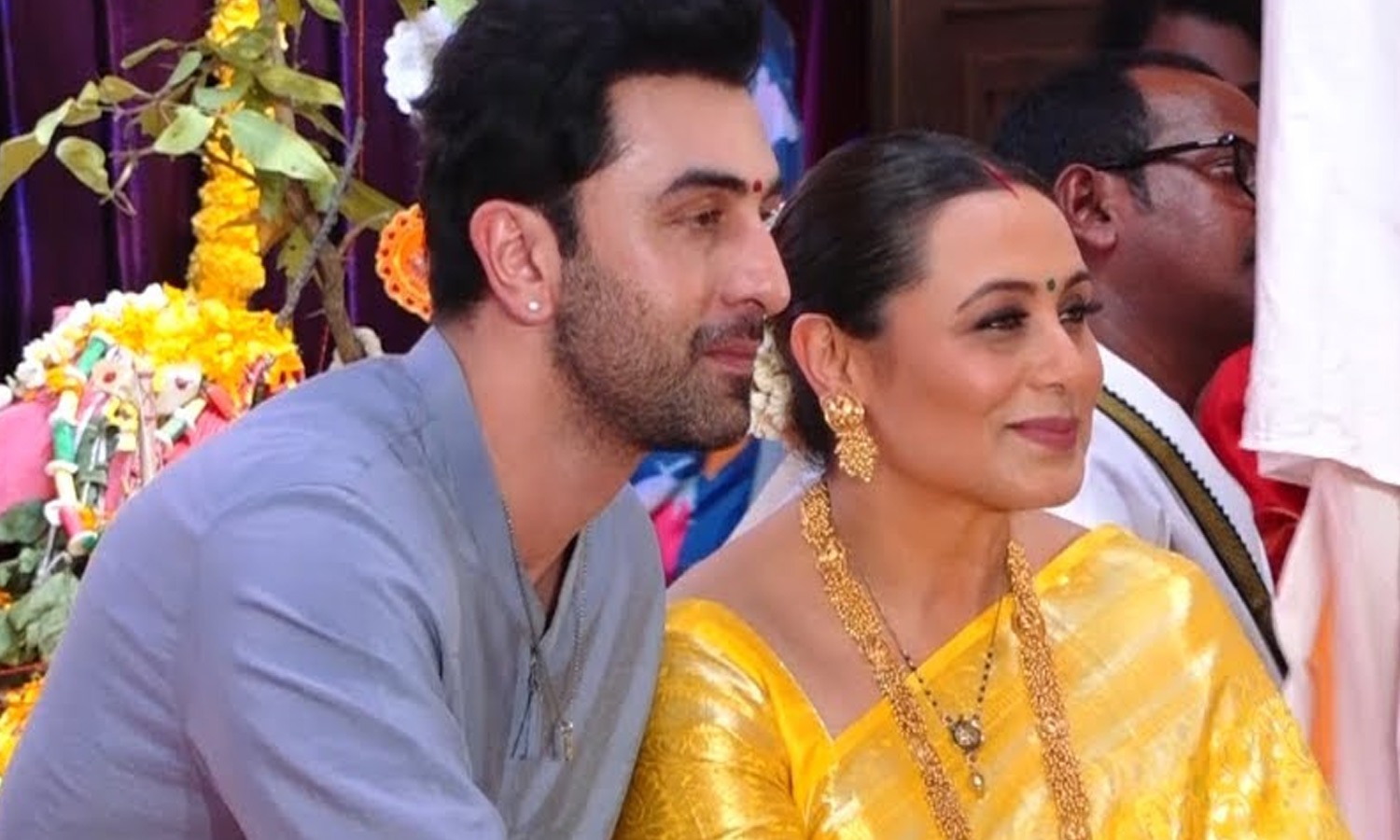 Ranbir Kapoor Praises Rani Mukerji on 30-Year Milestone