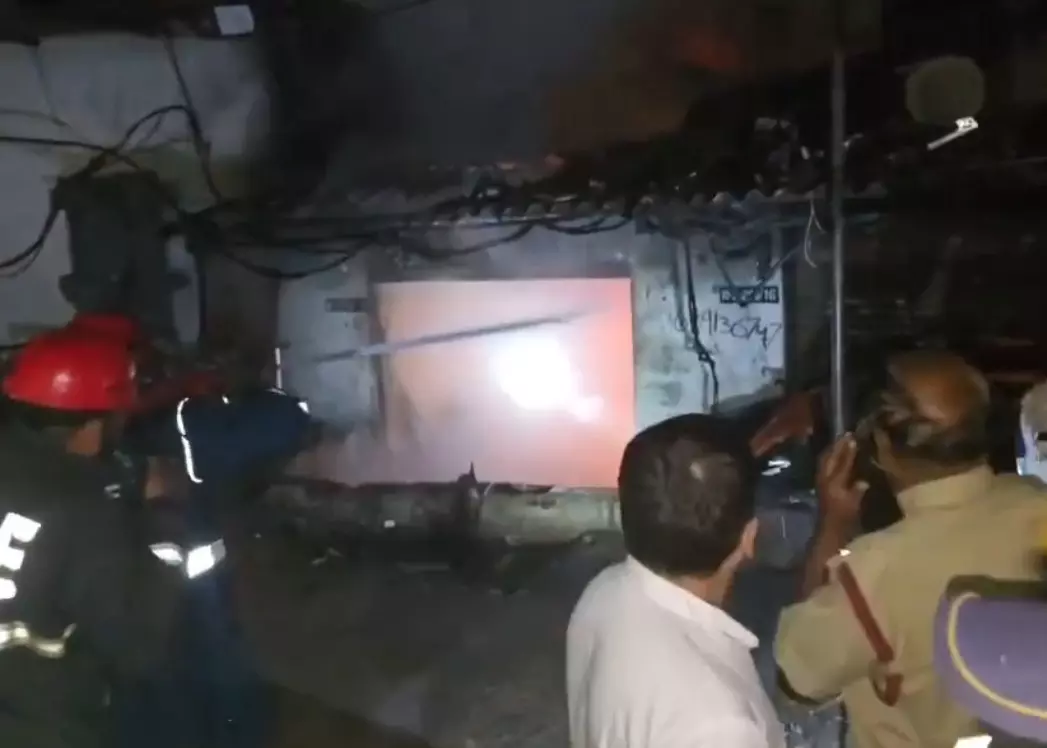 5 Cars Reduced To Ashes In Midnight Blaze 5 Cars Reduced To Ashes In Midnight Blaze