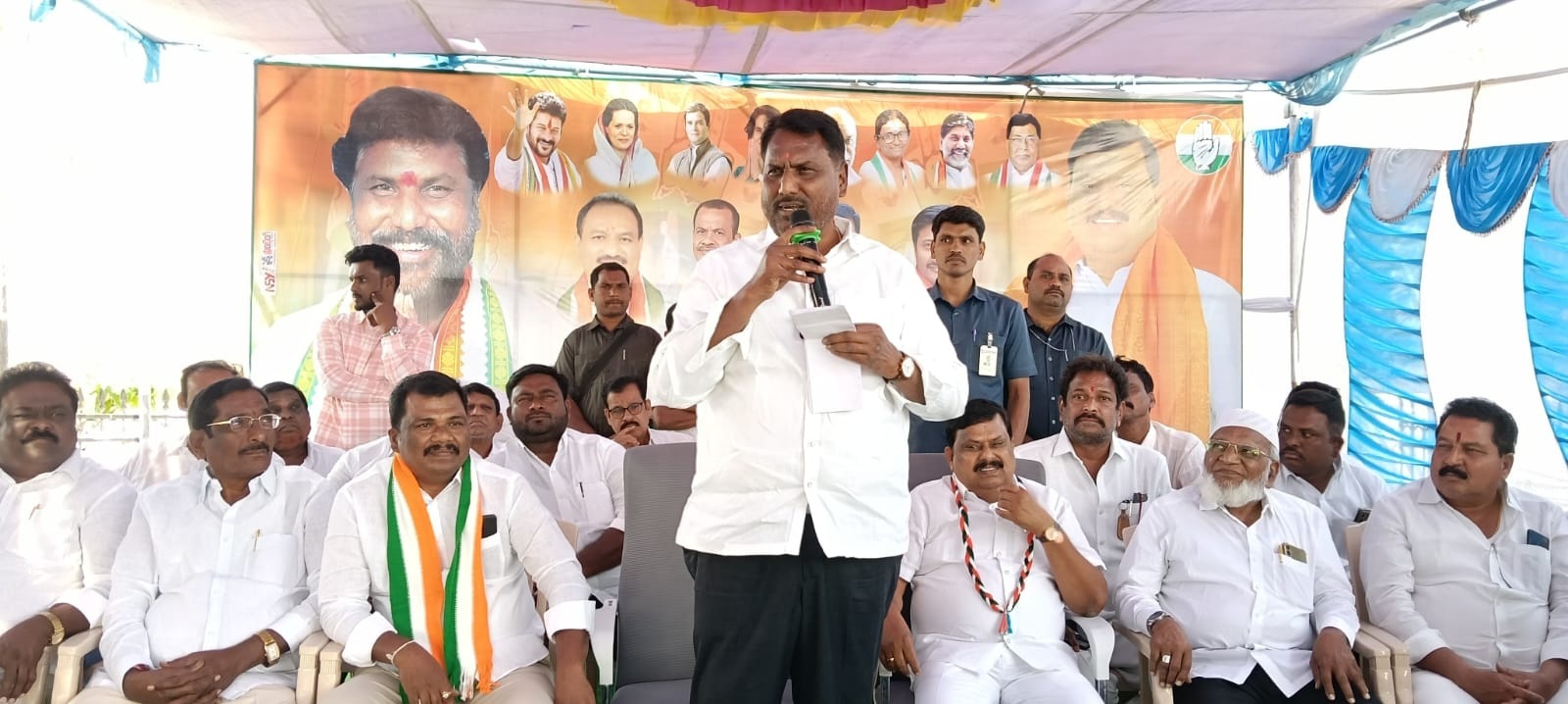 Congress Urges Cadre to Highlight Welfare Schemes in Municipal Polls