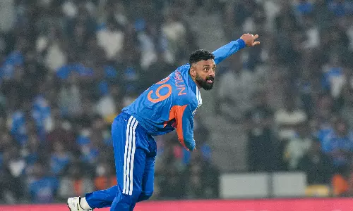 I Dont See Varun Struggling With Dew During World Cup: Kumble