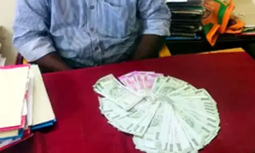 ACB Arrests Sub-Treasury Officer, Senior Accountant In Rs15,000 Bribe Case