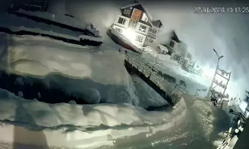 J&K: Avalanche Hits Sonamarg; Officials Say No Casualty