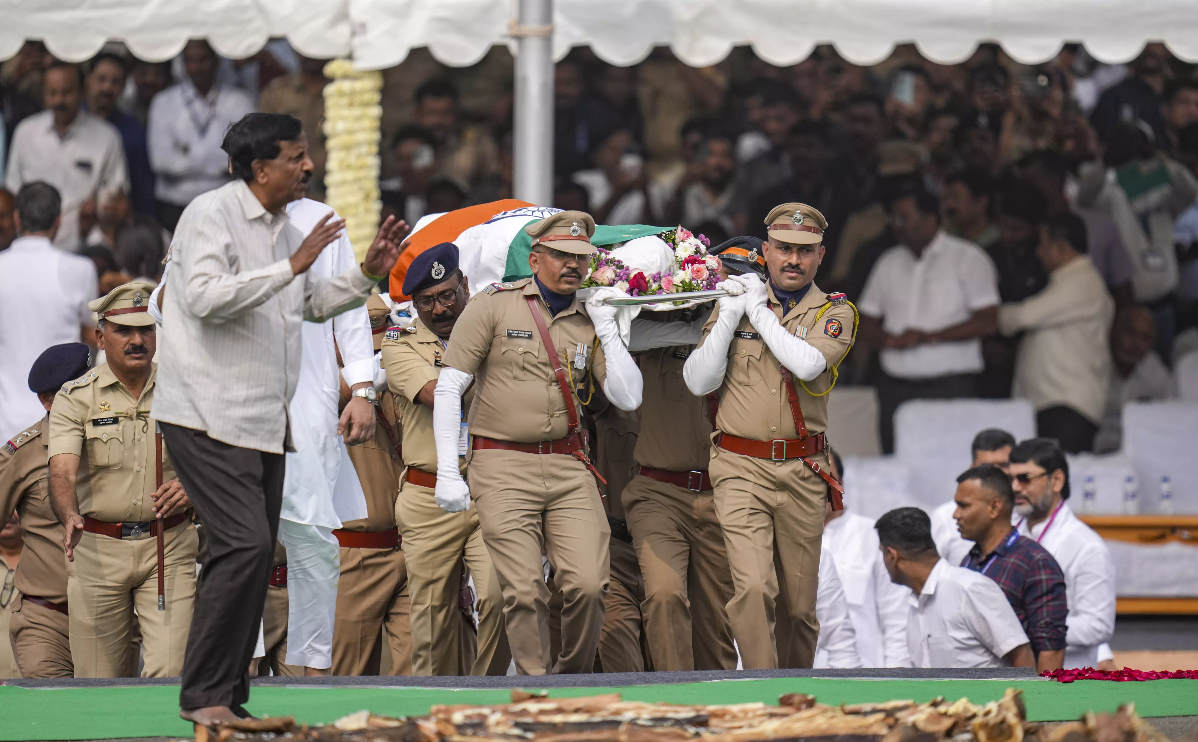 Ajit Pawar Cremated with Full State Honours Ajit Pawar Cremated with Full State Honours