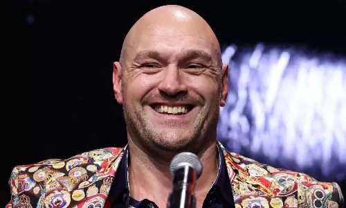Tyson Fury Confirms Comeback Fight Against Makhmudov in April Tyson Fury Confirms Comeback Fight Against Makhmudov in April
