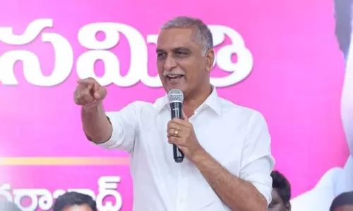 Harish Accuses Government of Helping Andhra Pradesh on Polavaram-Nallamala Sagar Project Harish Accuses Government of Helping Andhra Pradesh on Polavaram-Nallamala Sagar Project