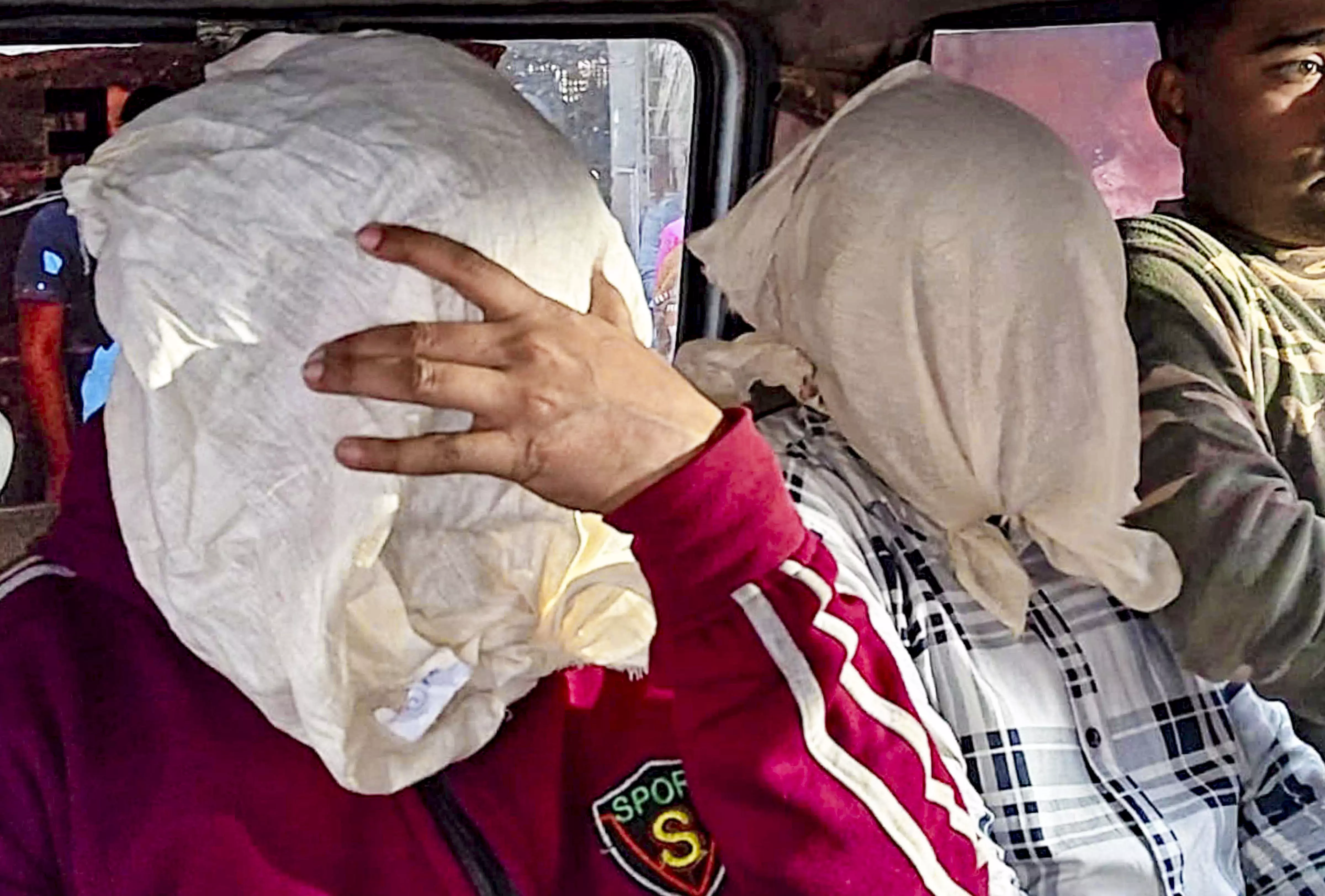 PM Modi Mourns Kolkata Warehouse Fire Deaths, Offers Ex-gratia PM Modi Mourns Kolkata Warehouse Fire Deaths, Offers Ex-gratia