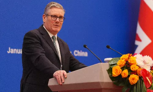 Starmer: UK Can’t ‘Stick Its Head in Sand’ on China After Trump Warning