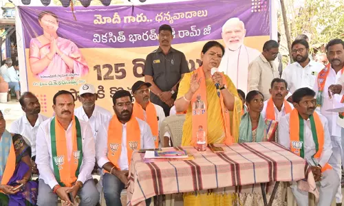 SIT Notice to KCR Poll Stunt, Says DK Aruna
