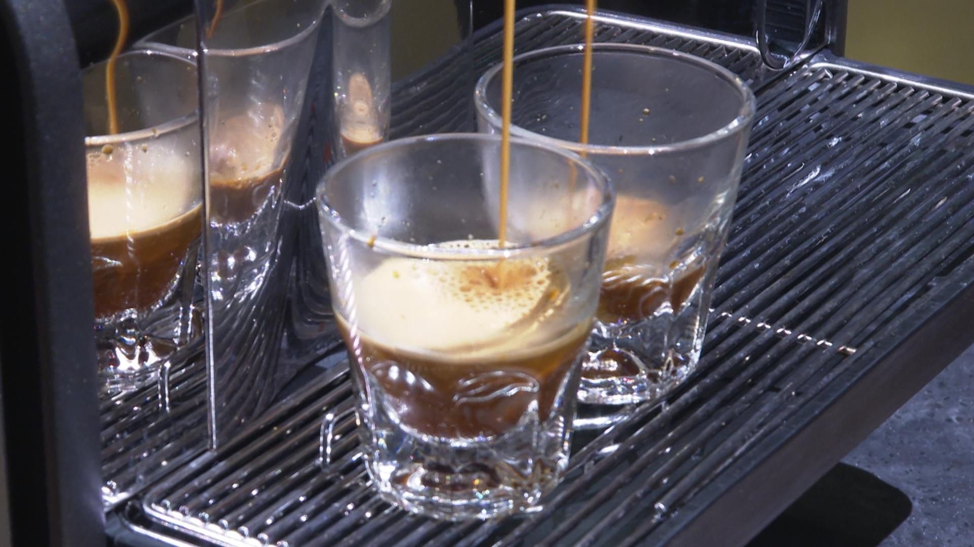 Americans Drink More Coffee, But Starbucks Loses Market Share