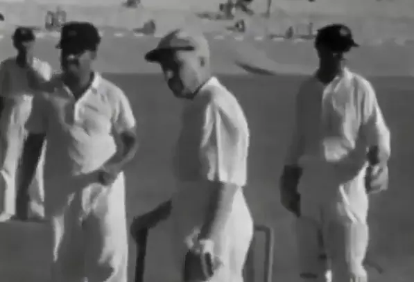 Rare Footage Shows Nehru, Radhakrishnan Play Cricket in 1953 Rare Footage Shows Nehru, Radhakrishnan Play Cricket in 1953