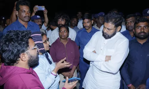 Pawan Kalyan Orders Probe Into KGH Stillbirth Allegation Pawan Kalyan Orders Probe Into KGH Stillbirth Allegation