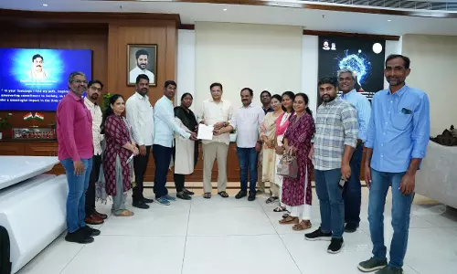 HPS Fee Row: Govt Orders Report