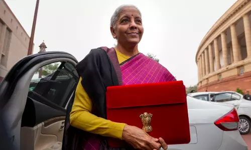 Union Budget 2026 Draws Sharp Political Divide; Opposition Slams, BJP-Ruled States Welcome Proposals