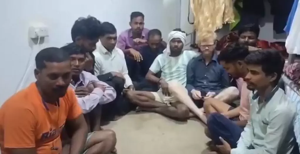14 Migrant Workers Stranded in Dubai, Appeal to Jharkhand Govt for Safe Return 14 Migrant Workers Stranded in Dubai, Appeal to Jharkhand Govt for Safe Return
