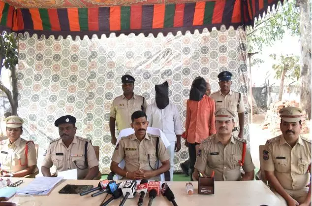 Maharashtra Barber Kills Daughter as 2-Child Norm Hurdle to Contest Polls