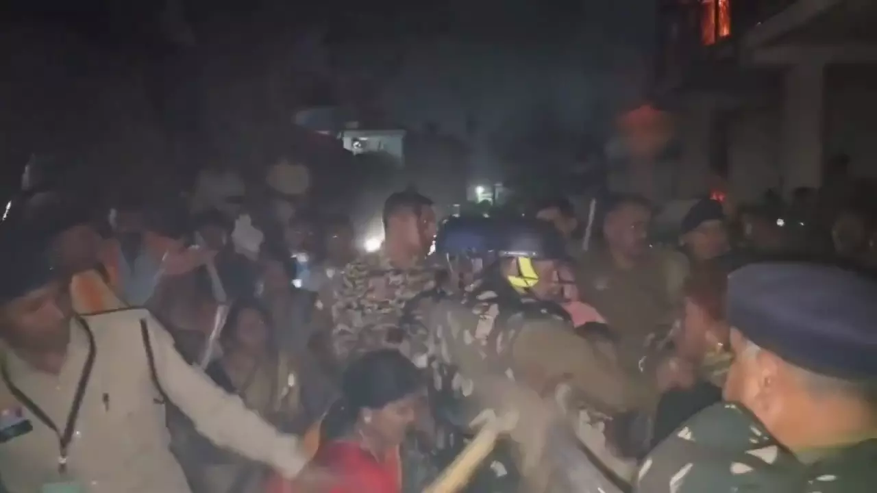 Chhattisgarh: Communal Violence Erupts in Chhattisgarh Village After Accused in Temple Vandalism Assault Complainants, 3 Held