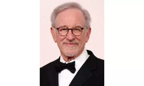 Steven Spielberg Becomes An EGOT After His First Grammy Win