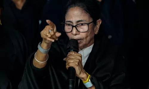 I-PAC Raids: SC Defers Hearing to Feb 10 on ED Plea Against Mamata Banerjee I-PAC Raids: SC Defers Hearing to Feb 10 on ED Plea Against Mamata Banerjee