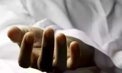 Carpenter Falls to Death in Kondapur