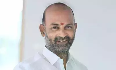 Bandi Sanjay Says BRS Involved In Family Politics, Neck Deep Corruption