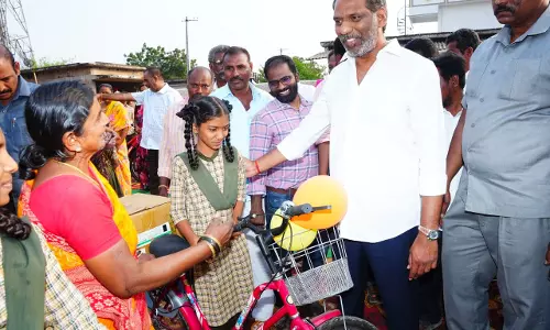 6,500 Bicycles Distributed To Students In Addanki
