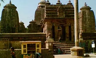 Srimukhalingam Readies for Maha Shivaratri; 80,000 Devotees Expected Srimukhalingam Readies for Maha Shivaratri; 80,000 Devotees Expected