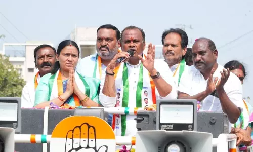 Venkat Reddy Asks People To Support Congress In Municipal Elections