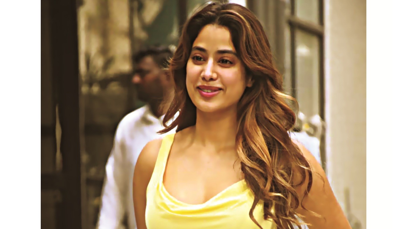 Yellow Halo in Fashion World