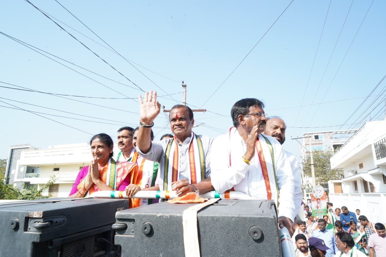 Vote After Recalling Welfare Benefits of Last Two Years: Komatireddy