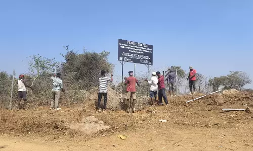 HYDRAA Reclaims ₹7 Crore Worth of Parkland in Ameenpur; Fencing Installed