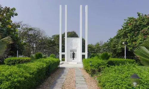 Puducherry’s French War Memorial: A Tribute to Fallen WWI Soldiers