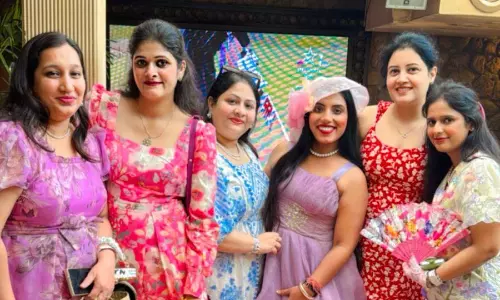 At Home With the Bridgertons At Home With the Bridgertons