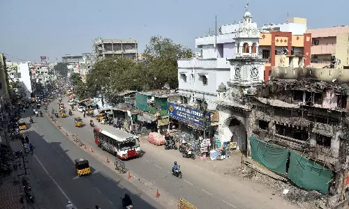 Old City Residents Seek Metro Stations Near Heritage Sites