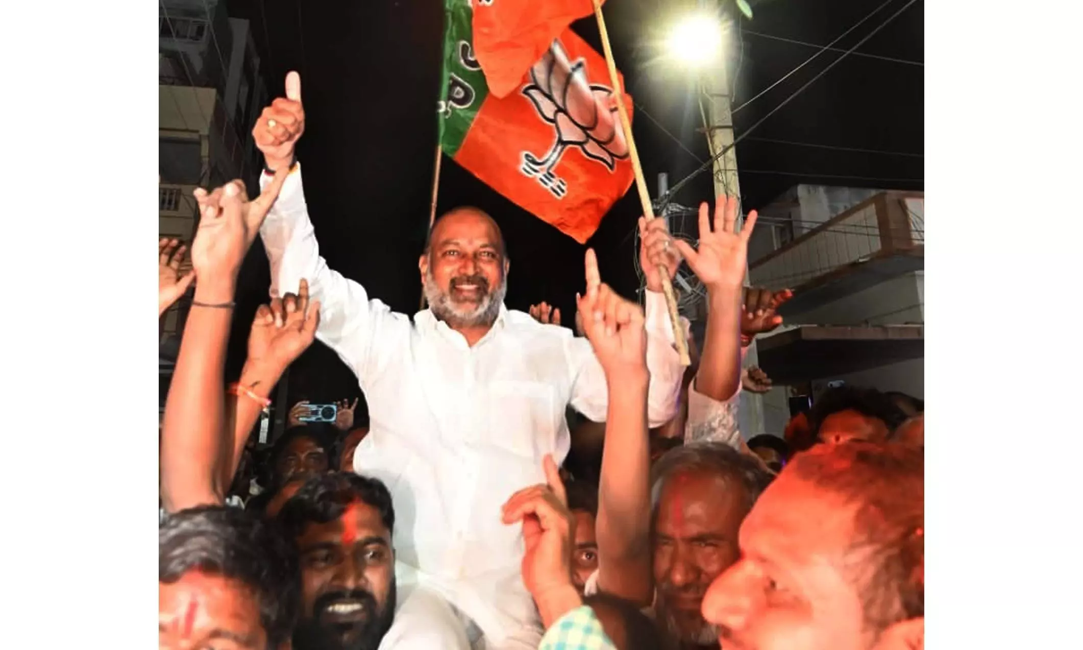 Saffron Surge in Karimnagar, Cong Scores in Ramagundam Saffron Surge in Karimnagar, Cong Scores in Ramagundam