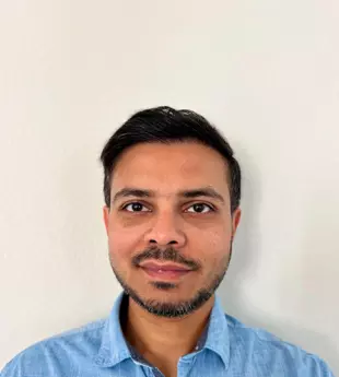 From Roadblock to Revenue: How Dipesh Kashiv Transformed a Global Networking Leaders Hybrid Cloud into a Scalable and Consumption-Based Model From Roadblock to Revenue: How Dipesh Kashiv Transformed a Global Networking Leaders Hybrid Cloud into a Scalable and Consumption-Based Model