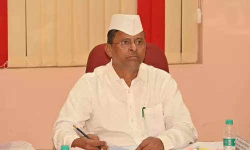 Maharashtra Minister Denies Link After Staff Caught Taking Bribe