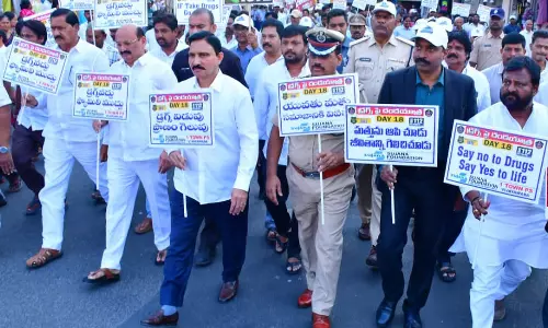 Anti-drug Cyclothon Enters 18th Day; Massive Rally Held In Vijayawada