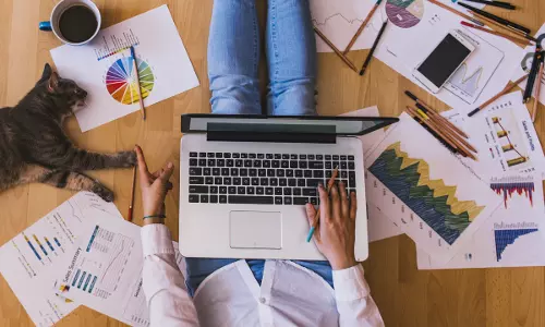 High Functioning at Work, Numb at Home: Hyderabadis Grapple with ‘Functional Freeze’