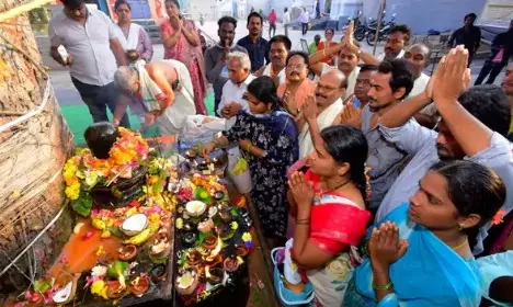 Maha Shivaratri Celebrations Begin with Devotion Across Telugu States