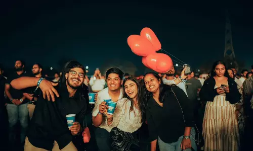 Karthiks Electrifying Music Mesmerises Hyderabad on Valentines Day