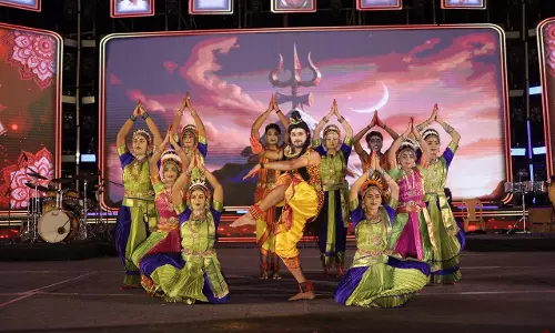 Festival Draws Over 2 Lakh Visitors