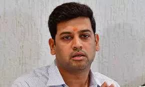 Shrikant Shinde Throws Open Challenge To BJP’s Naik