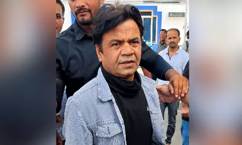 Delhi HC Permits Temporary Release of Rajpal Yadav From Jail in Cheque Bounce Cases Delhi HC Permits Temporary Release of Rajpal Yadav From Jail in Cheque Bounce Cases