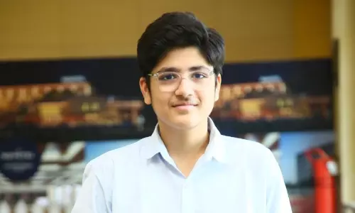 Hyderabad Student Vivan Sharad Maheshwari Tops JEE Main Session-1 From Telangana