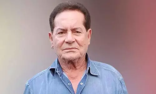 Salim Khan Admitted to Lilavati Hospital in Mumbai, Salman Khan Visits Salim Khan Admitted to Lilavati Hospital in Mumbai, Salman Khan Visits